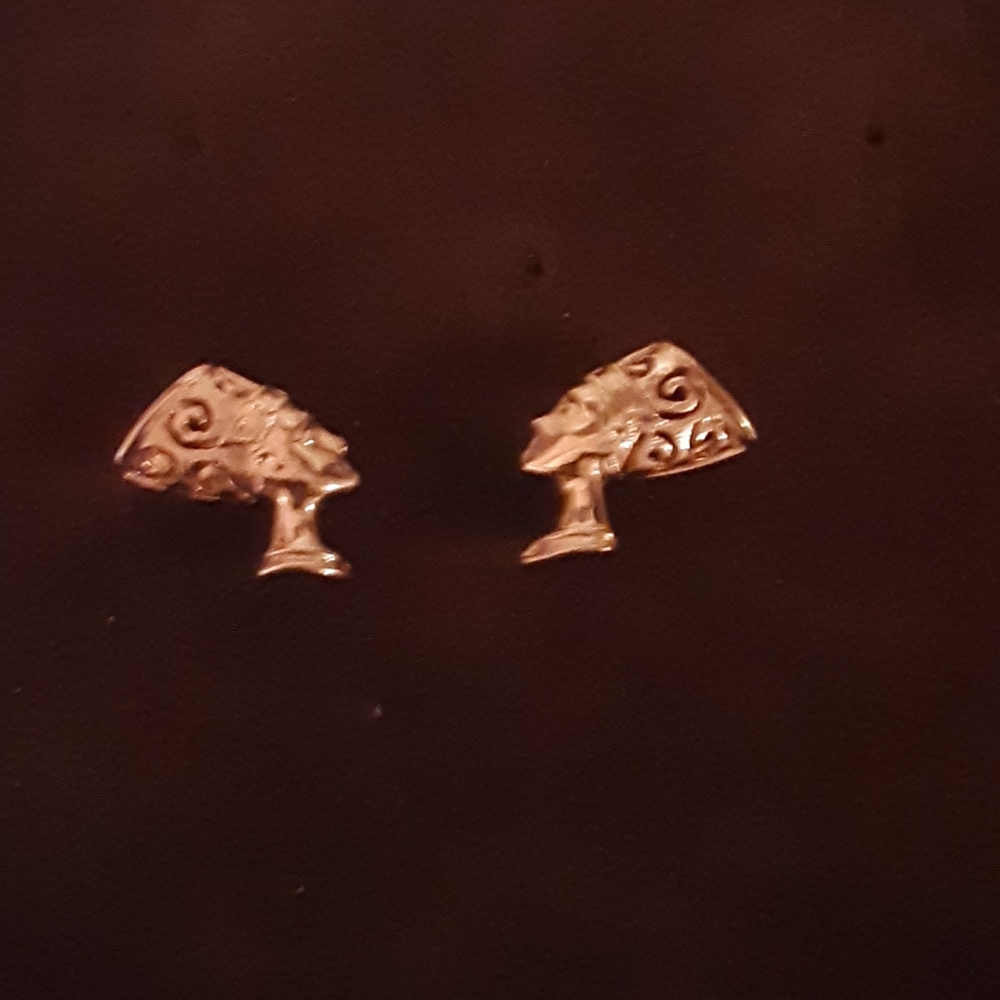 Nefertiti Gold Earrings